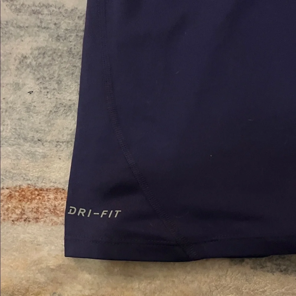 (167)Nike Deep Purple Performance Athletic Long Sleeve Top